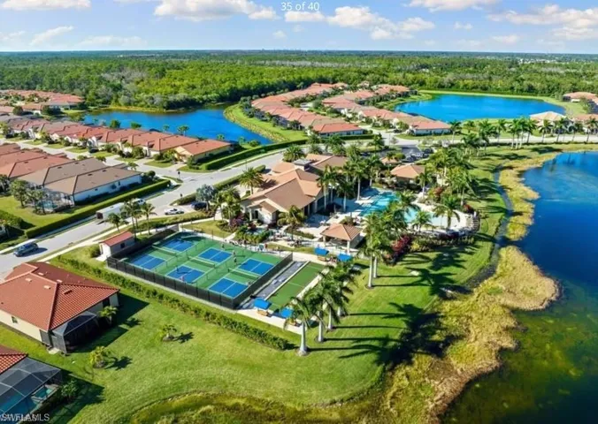1482 Santiago Cir, Naples, Florida 34113