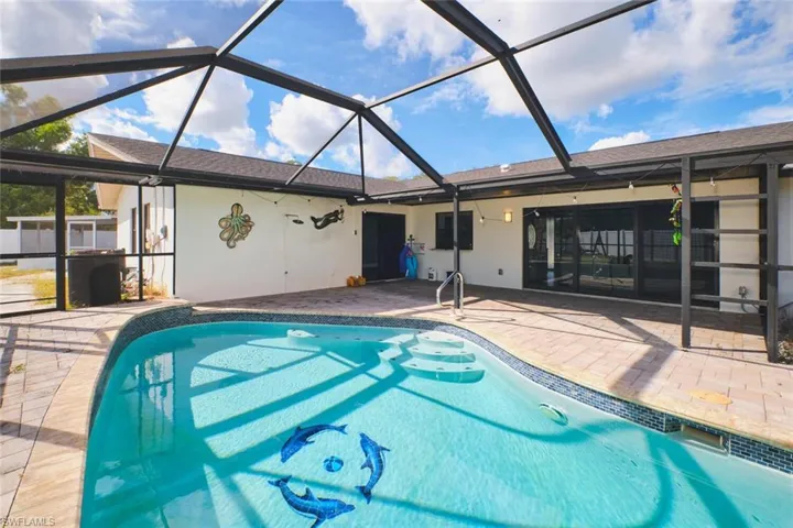 Another view of the pool.