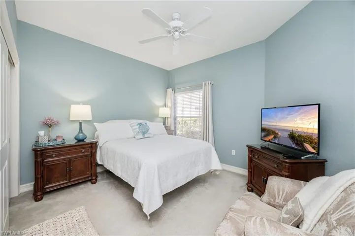 Queen Bed