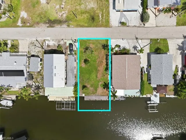 2609 Bayshore Dr, Matlacha, Florida 33993