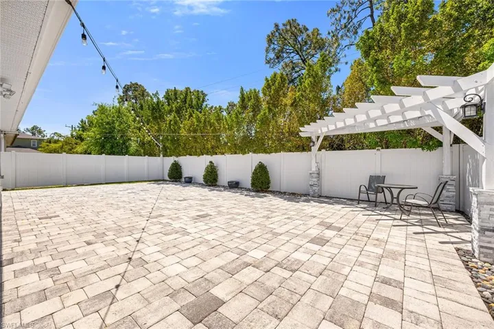 757  Twinning  ST, Naples, FL 34104