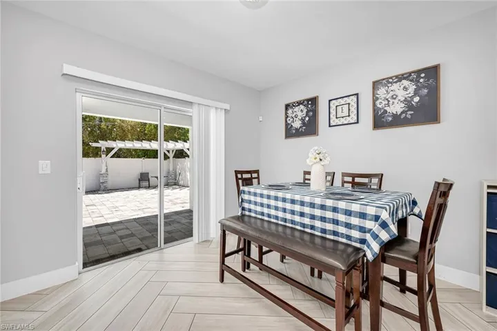 757  Twinning  ST, Naples, FL 34104