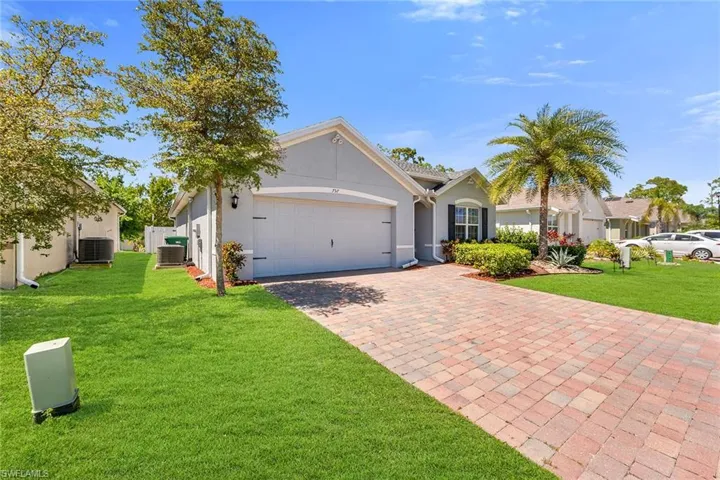 757  Twinning  ST, Naples, FL 34104