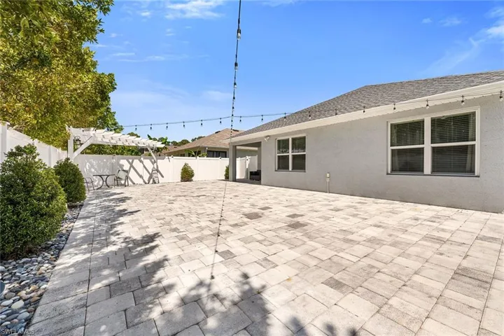 757  Twinning  ST, Naples, FL 34104
