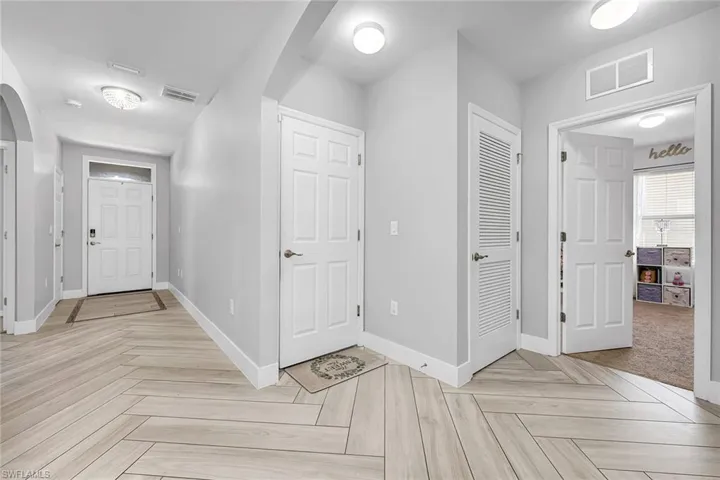 757  Twinning  ST, Naples, FL 34104
