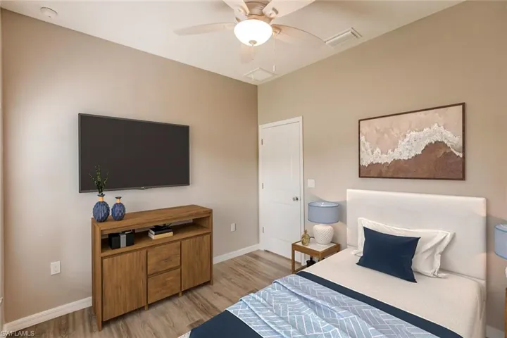 3082 Nw 4th Ave, Cape Coral, Florida 33993