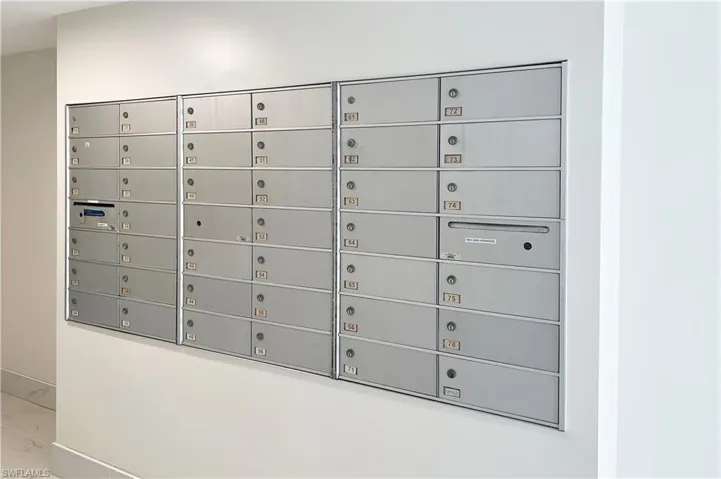 Mail