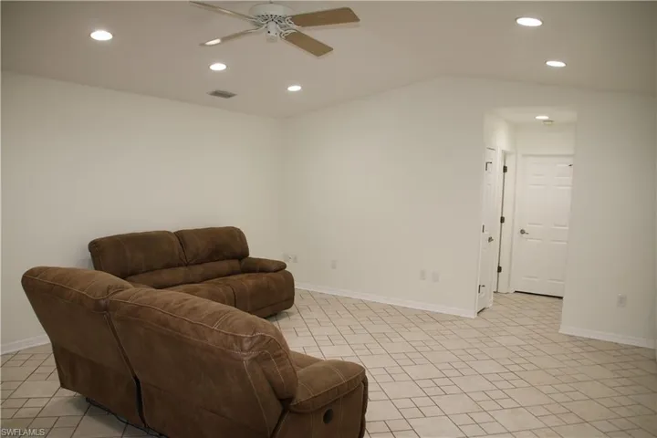 1433  Captains  WALK, Fort Pierce, FL 34950