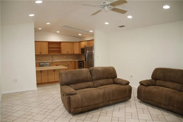 1433  Captains  WALK, Fort Pierce, FL 34950