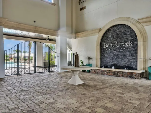 9454 Greenleigh Ct, Naples, Florida 34120