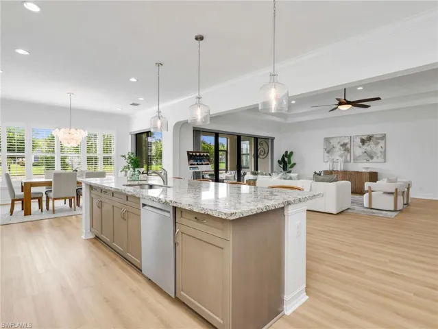 9454 Greenleigh Ct, Naples, Florida 34120