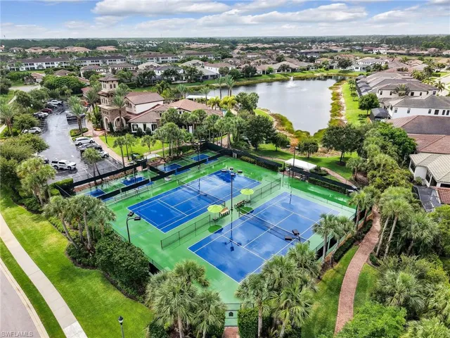 9454 Greenleigh Ct, Naples, Florida 34120