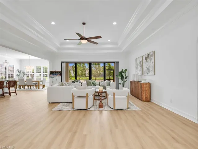 9454 Greenleigh Ct, Naples, Florida 34120