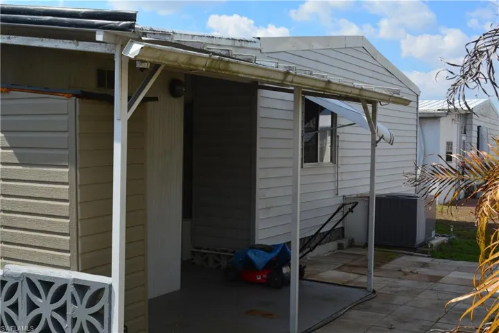 3343 Rainbow Ln, North Fort Myers, Florida 33903