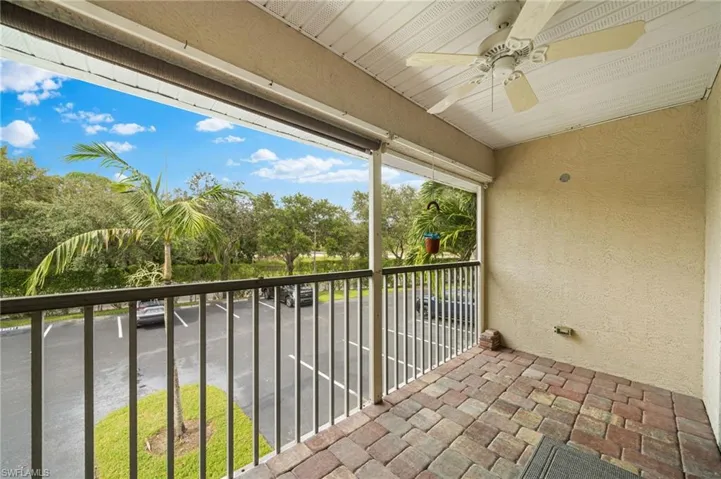 Balcony with ceiling fan