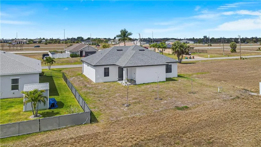 1633 Nw 31st Pl, Cape Coral, Florida 33993
