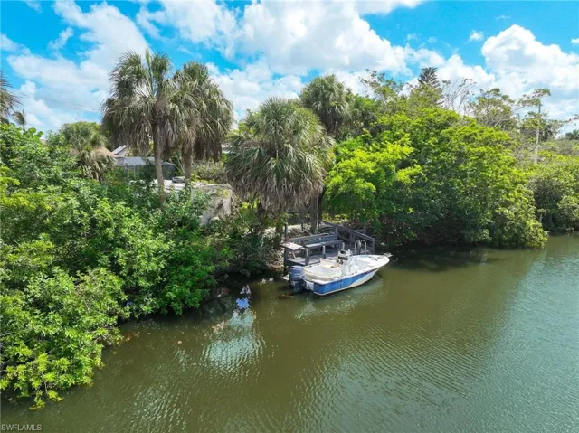116 Sharwood Dr, Naples, Florida 34110