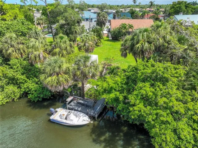 116 Sharwood Dr, Naples, Florida 34110