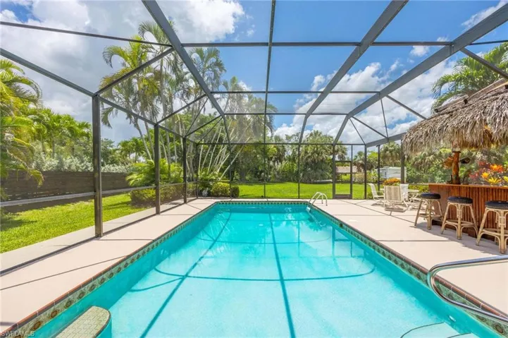 116 Sharwood Dr, Naples, Florida 34110