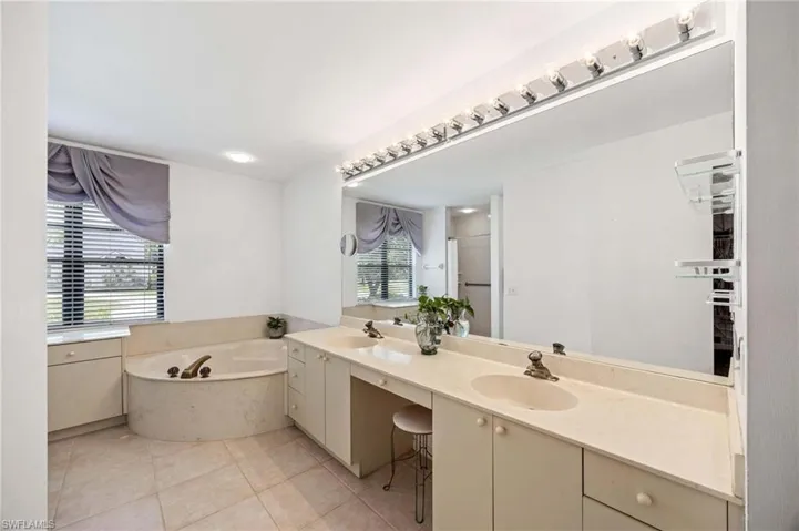 116 Sharwood Dr, Naples, Florida 34110