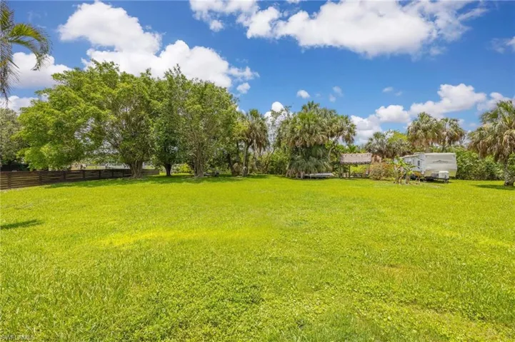 116 Sharwood Dr, Naples, Florida 34110