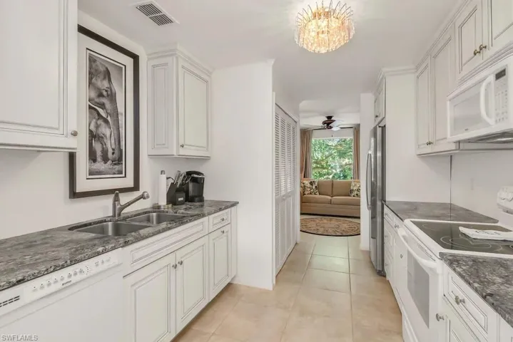 1290  Yesica Ann  CIR, Naples, FL 34110