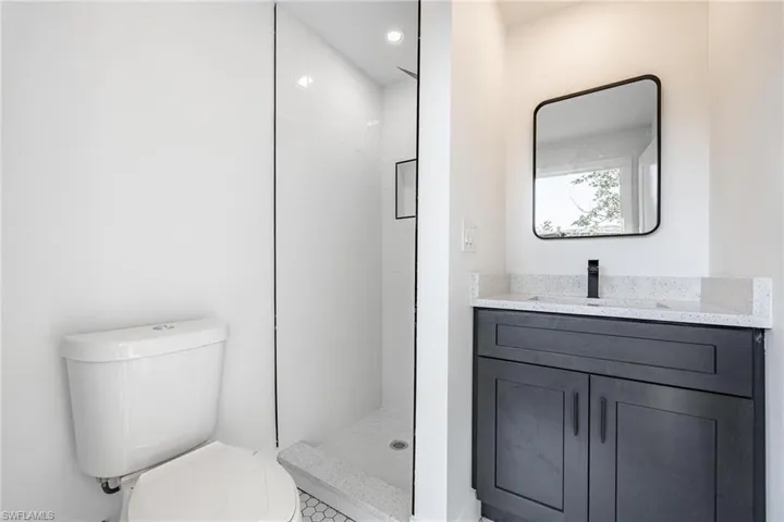 2nd Master bath
