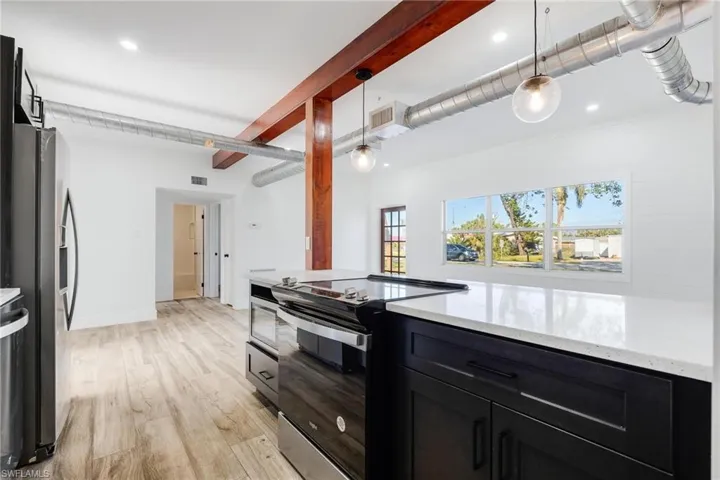 2106 Sunrise BLVD, FORT MYERS FL 33907