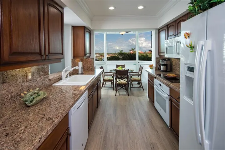 4255 Gulf Shore Blvd N 207, Naples, Florida 34103