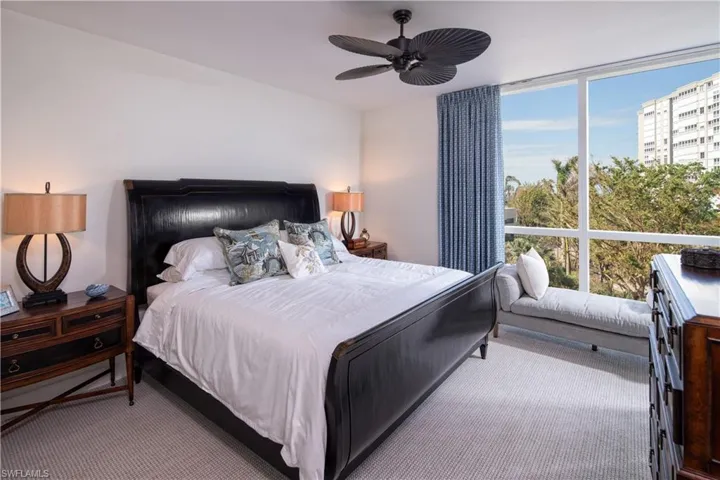 4255 Gulf Shore Blvd N 207, Naples, Florida 34103