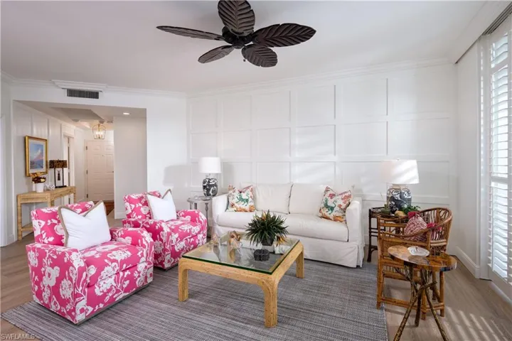 4255 Gulf Shore Blvd N 207, Naples, Florida 34103