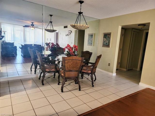 Dining Area w/Mirrored Wall - View #2