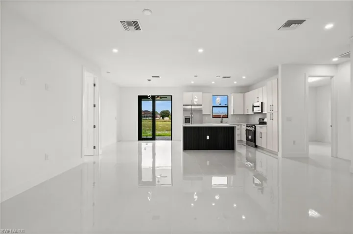 925 Manresa Ave S, Lehigh Acres, Florida 33974