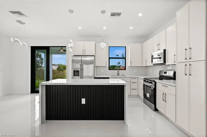 925 Manresa Ave S, Lehigh Acres, Florida 33974