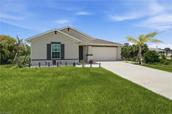 184 Peerless St, Lehigh Acres, Florida 33974
