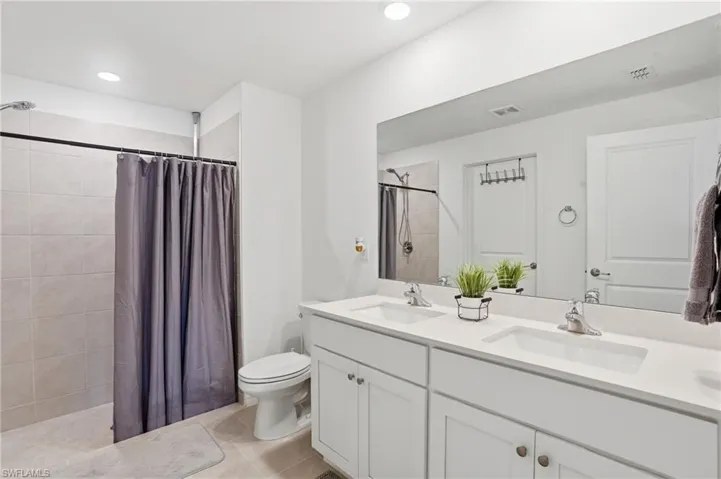 184 Peerless St, Lehigh Acres, Florida 33974