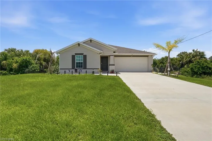 184 Peerless St, Lehigh Acres, Florida 33974