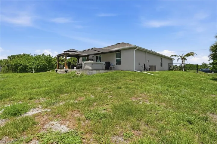 184 Peerless St, Lehigh Acres, Florida 33974