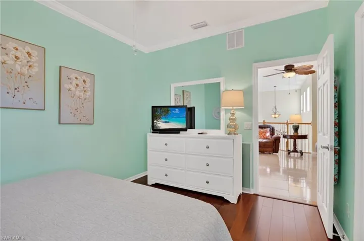 Guest bedroom 1