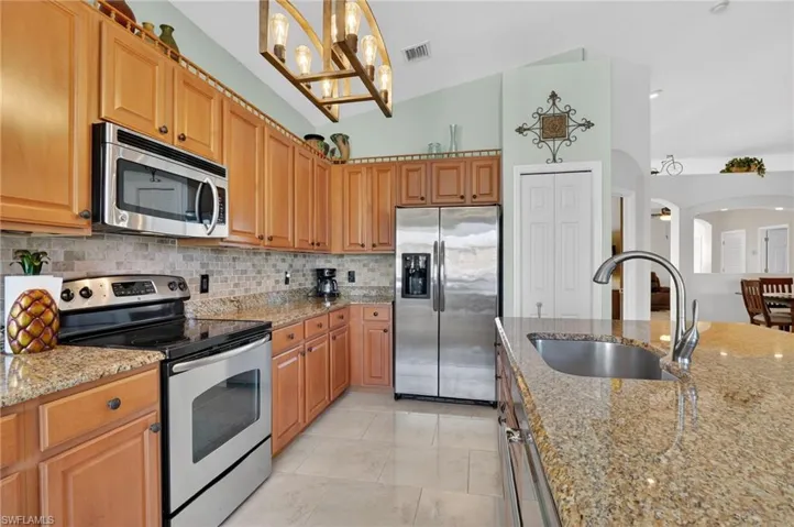 Spacious kitchen