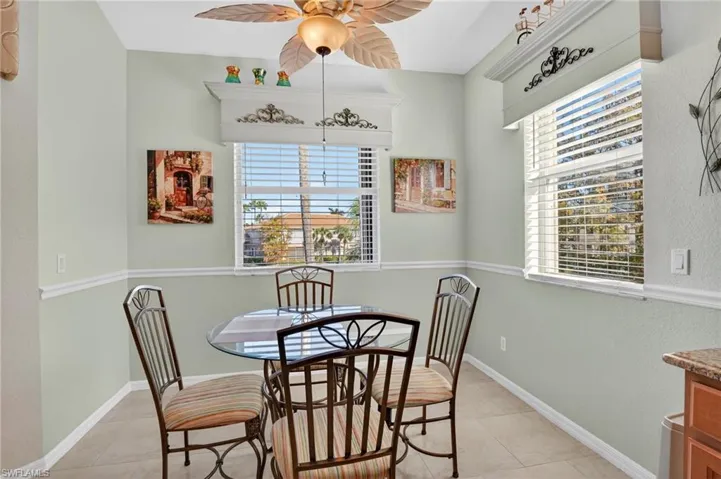 Breakfast nook