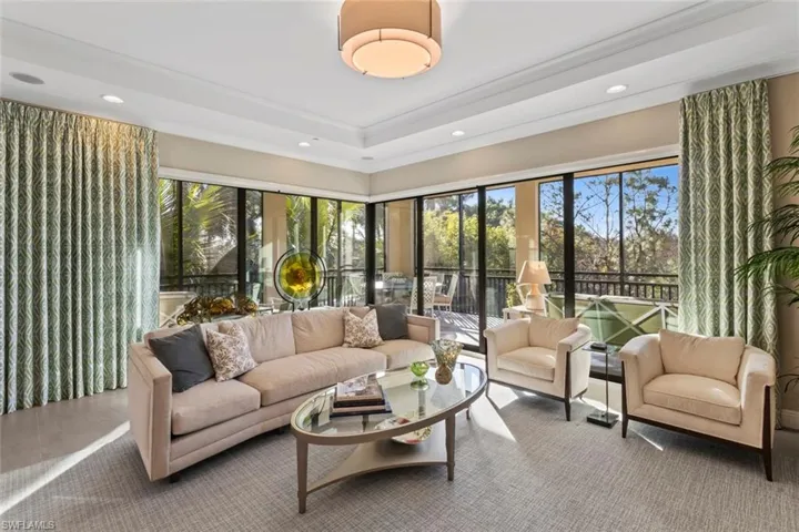 Sunroom with recessed lighting