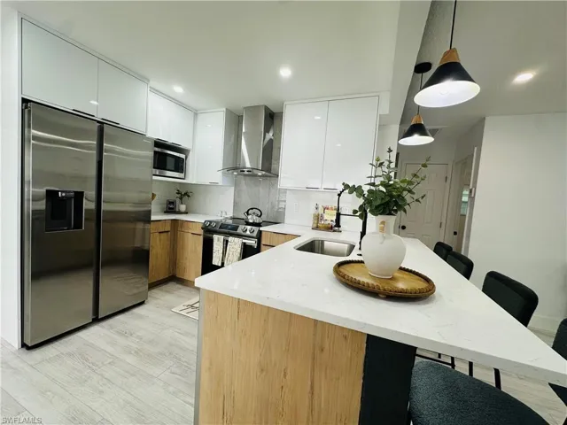 2926 Holly RD, FORT MYERS FL 33901