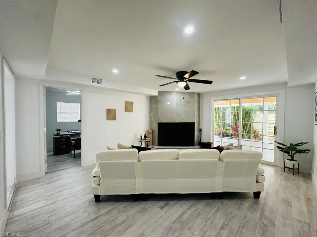 2926 Holly RD, FORT MYERS FL 33901