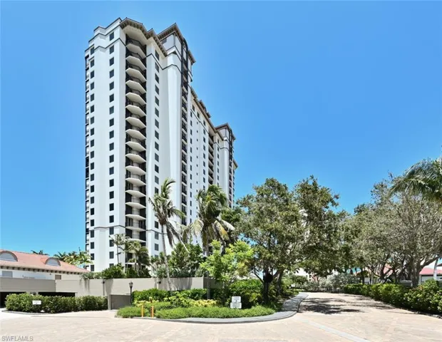 7225 Pelican Bay Blvd 2004, Naples, Florida 34108