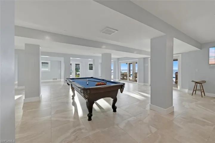 Game room/recreational area