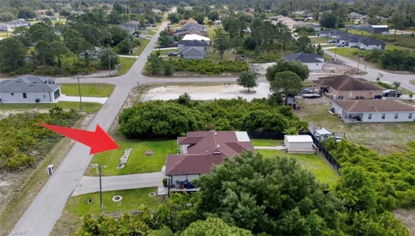 2705 41st St W, Lehigh Acres, Florida 33971