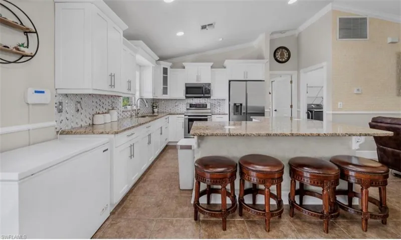 2705 41st St W, Lehigh Acres, Florida 33971