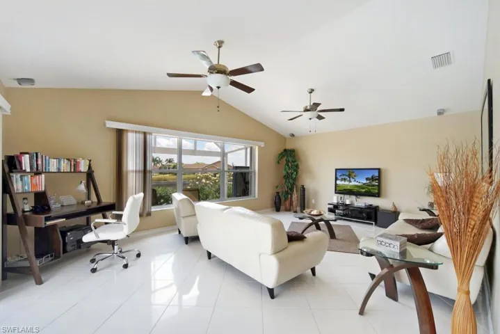 4009 Sw 25th Ct, Cape Coral, Florida 33914