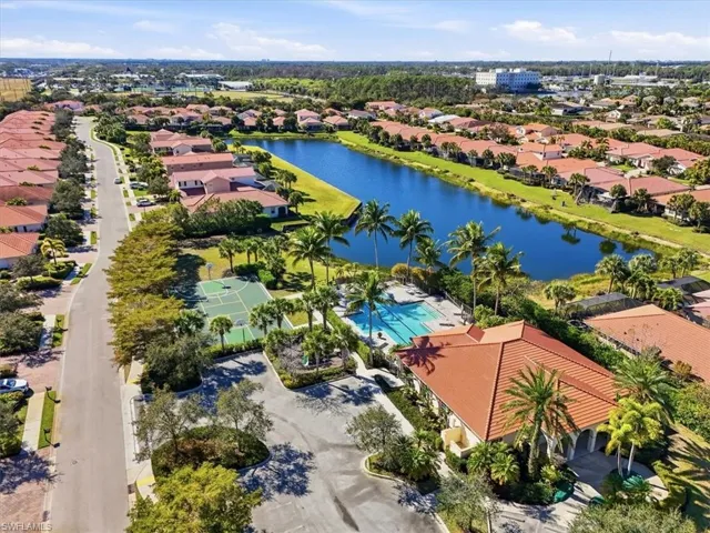 13390  Kent  ST, Naples, FL 34109